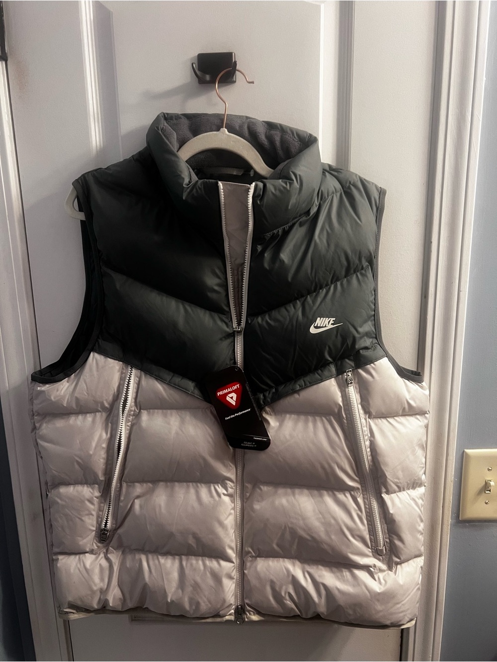 Nike Colorblock Puffer Vest in Black and Light Gray